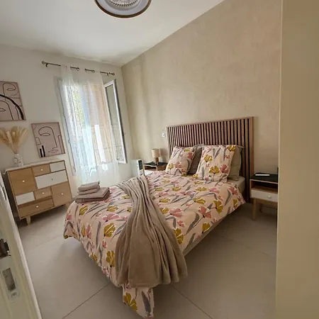 Zgondoiu Apartment Nice